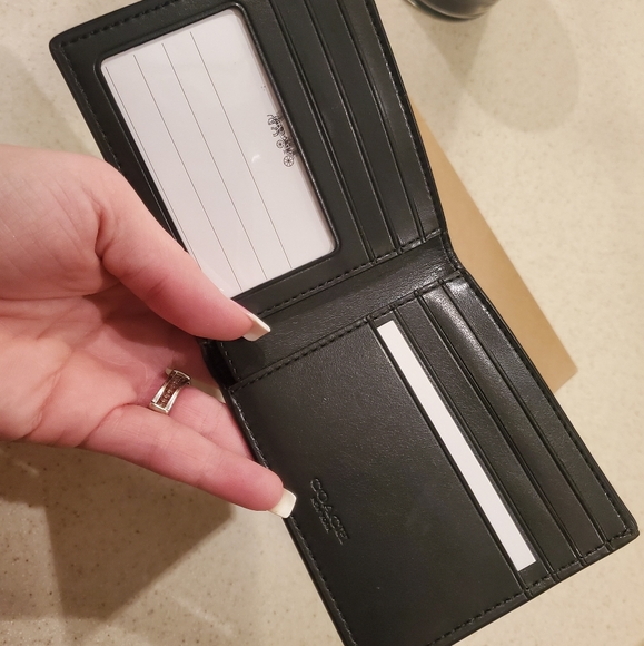 Coach Wallet - Picture 2 of 4